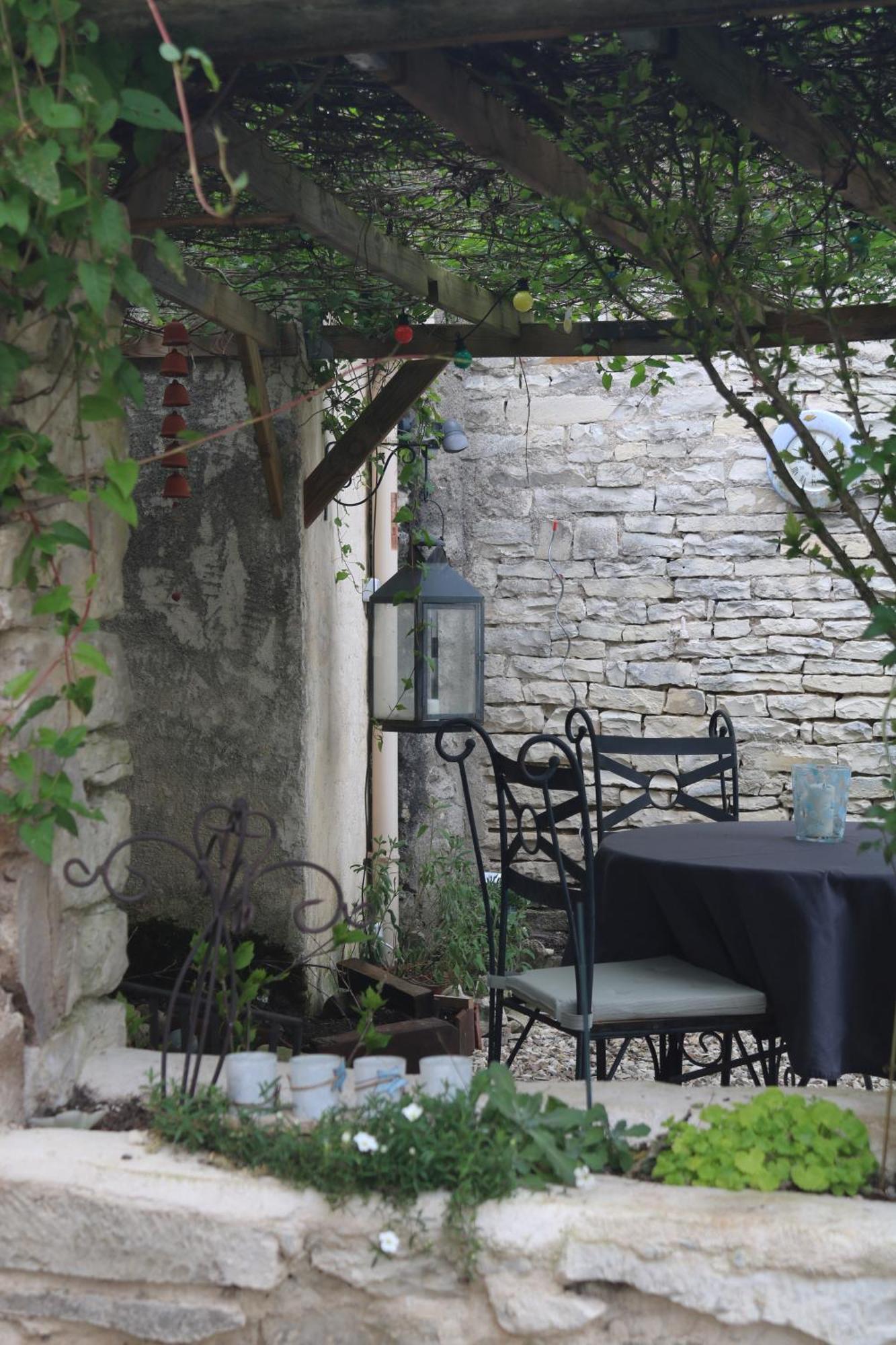 Repos 2 Etoiles Au Calme Pour Deux Villa Lucy-sur-Cure Exteriör bild